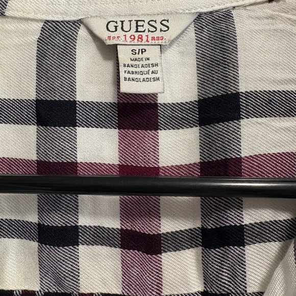 Guess plaid button up top for women size small - Picture 2 of 4